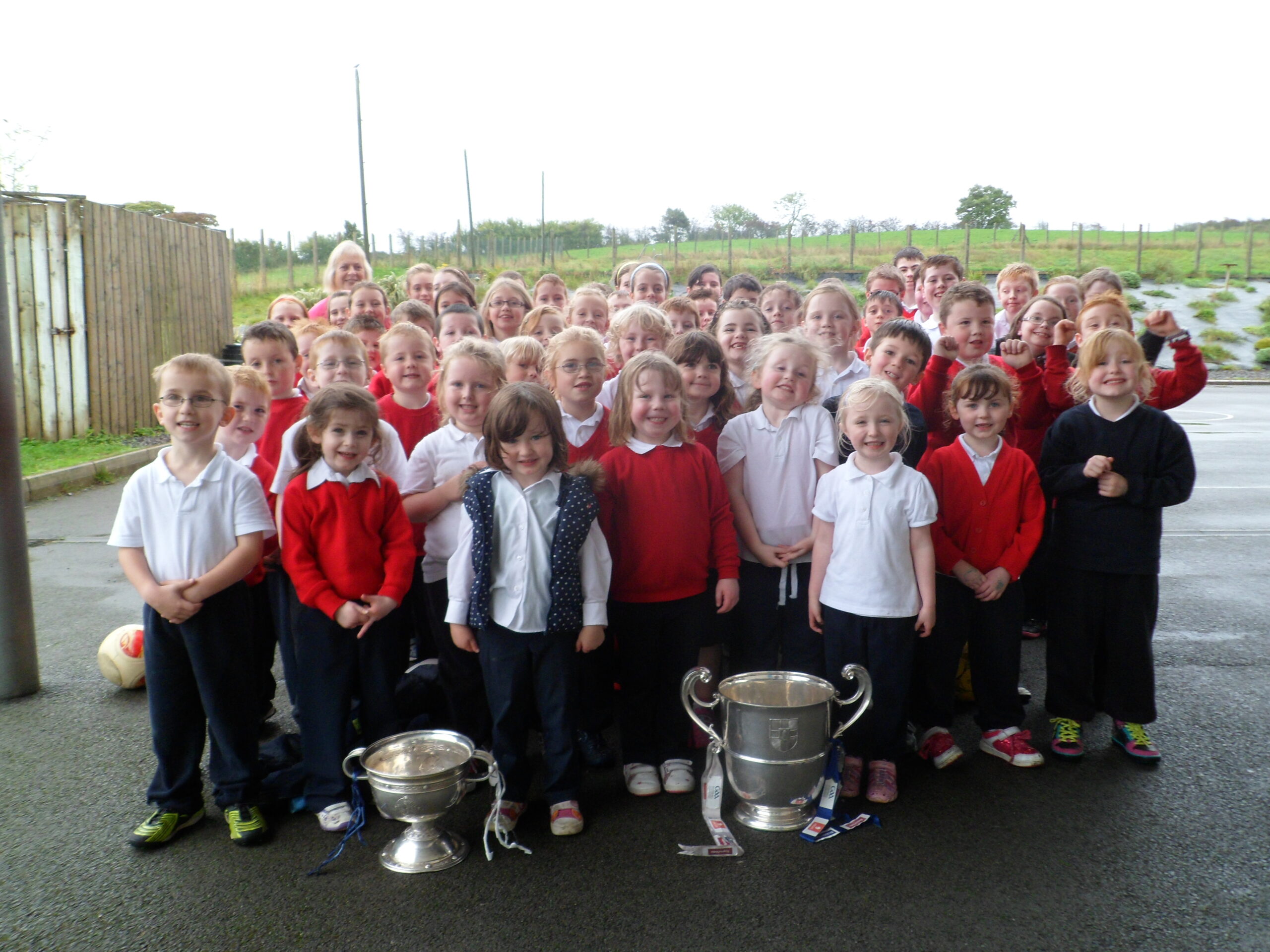 Ulster Cups Visit Local Primary Schools